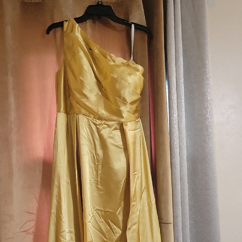 Elegant Gold One-Shoulder With Train Formal Evening Party Dress
